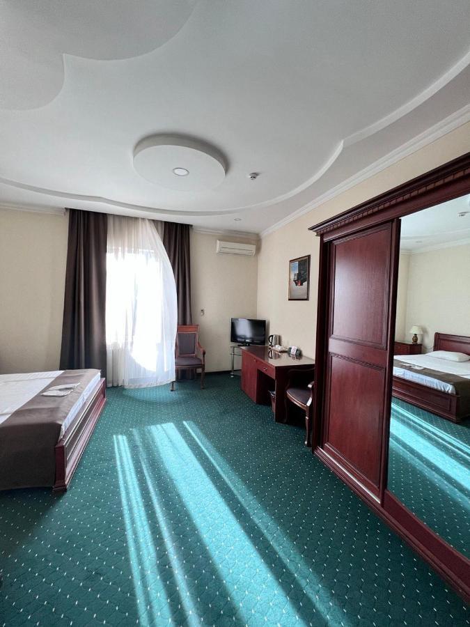 Grand Nur Hotel Tashkent Exterior photo