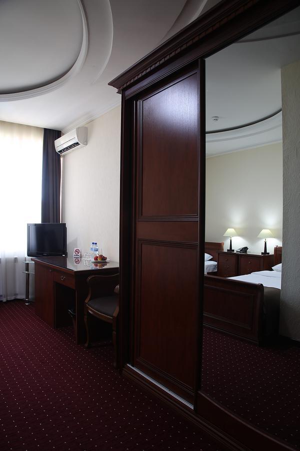 Grand Nur Hotel Tashkent Exterior photo